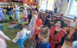 Bal karnawałowy w przedszkolu (6)