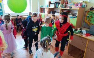 Bal karnawałowy w przedszkolu (18)