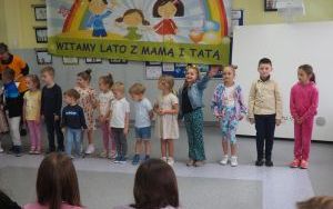 Witamy lato z mamą i tatą (6)