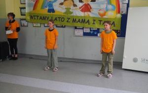 Witamy lato z mamą i tatą (5)